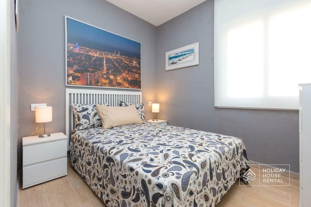 S12 - Beach Front Apartment --Free Wifi- Salou Extérieur photo